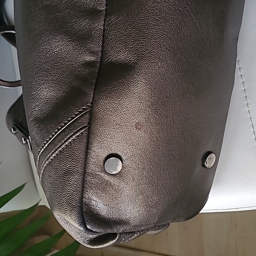 Kenneth Cole Lether Handbag ❤️ - Picture 5 of 10